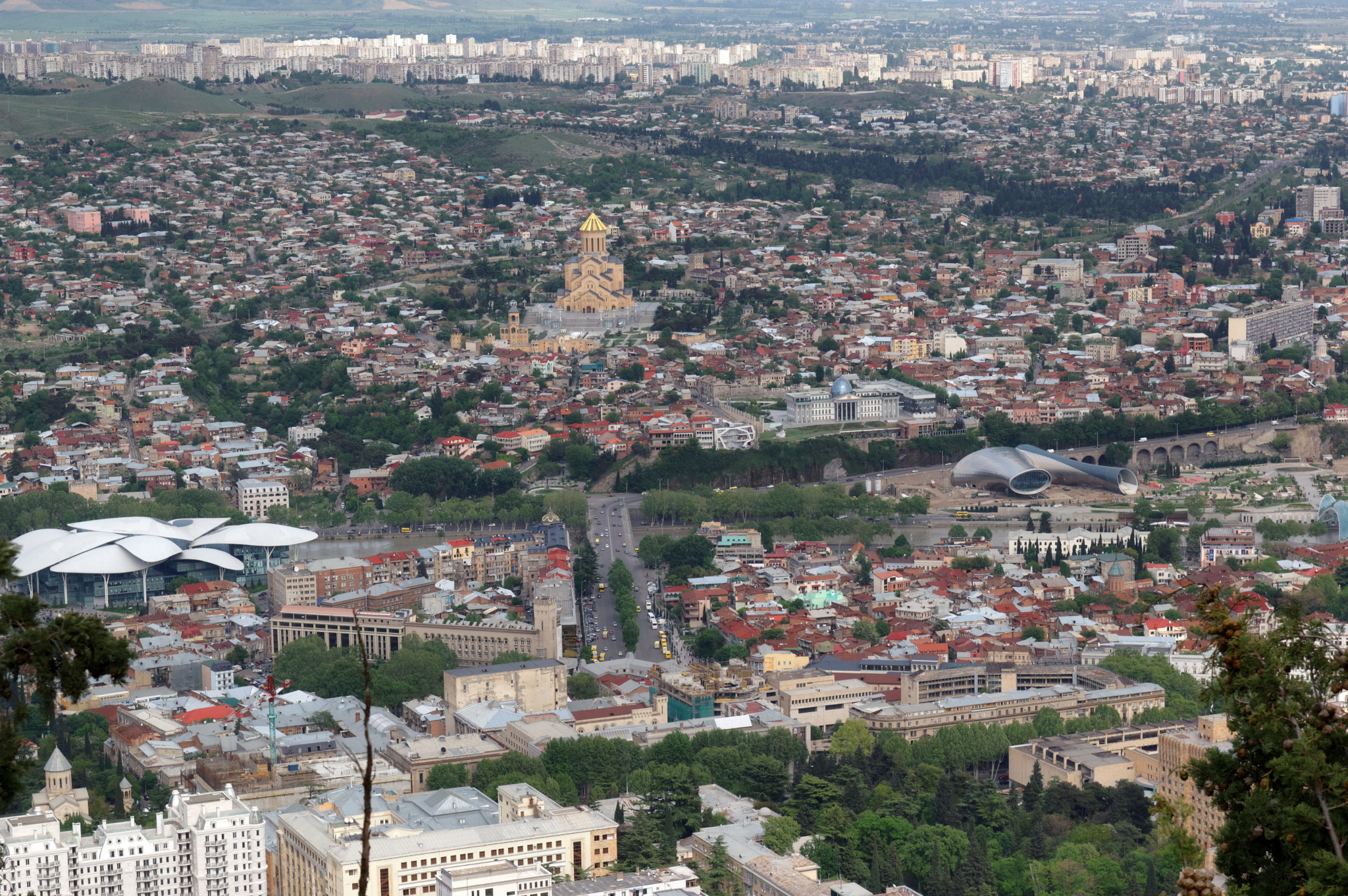 Tamron SP AF 17-50mm F2.8 XR Di II LD Aspherical (IF) sample photo. Tbilisi photography