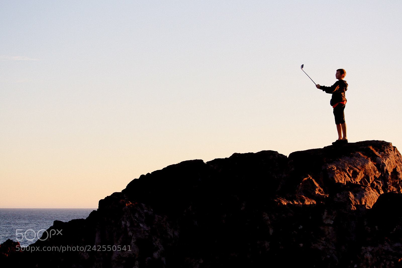 Canon EOS 450D (EOS Rebel XSi / EOS Kiss X2) sample photo. Selfie on-the-rocks photography