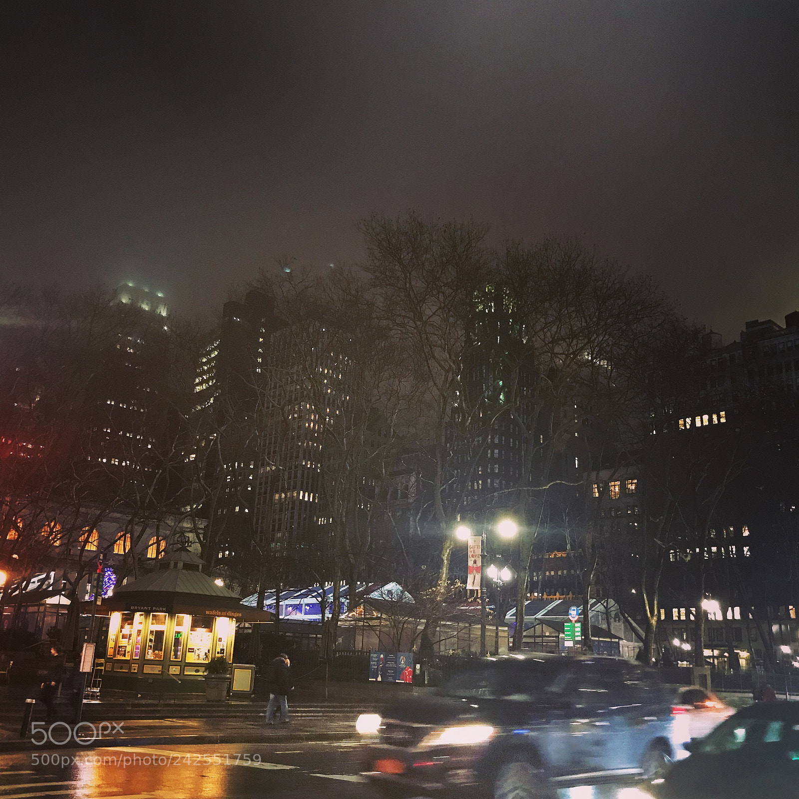 Apple iPhone 7 Plus sample photo. City life photography