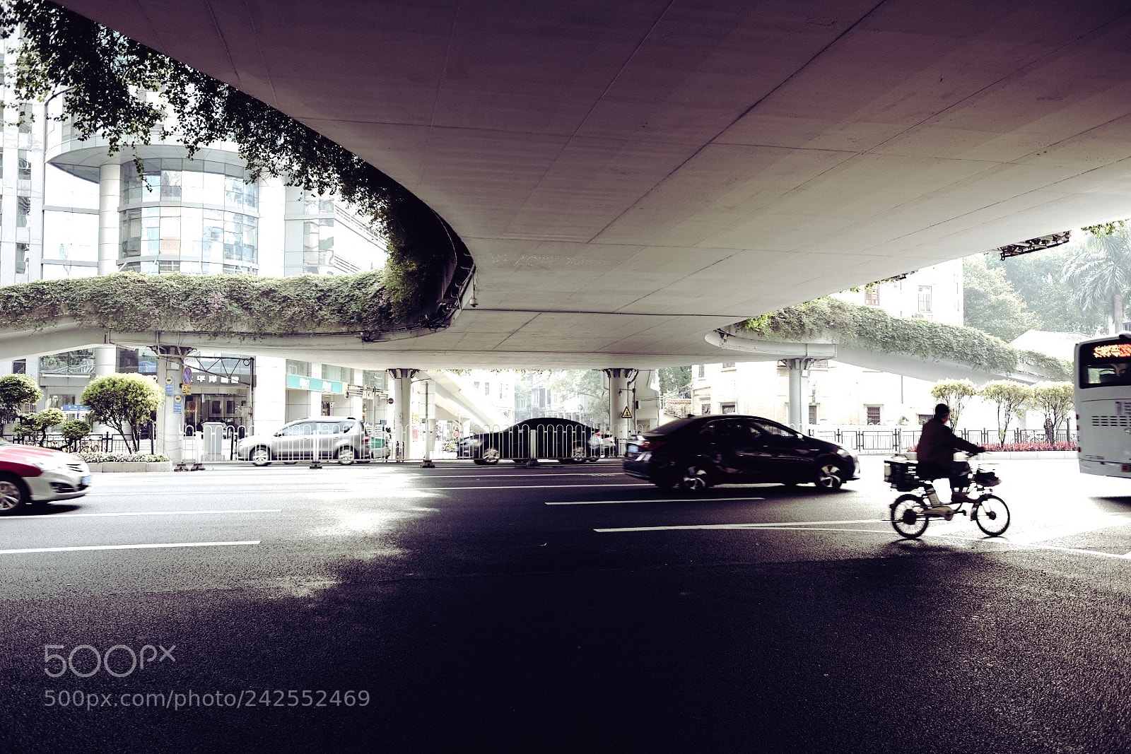 Fujifilm X70 sample photo. 东风路 photography