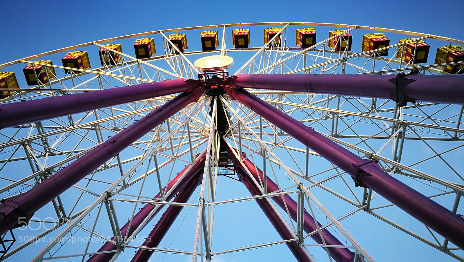 HUAWEI P9 sample photo. Ferris wheel at geelong's photography