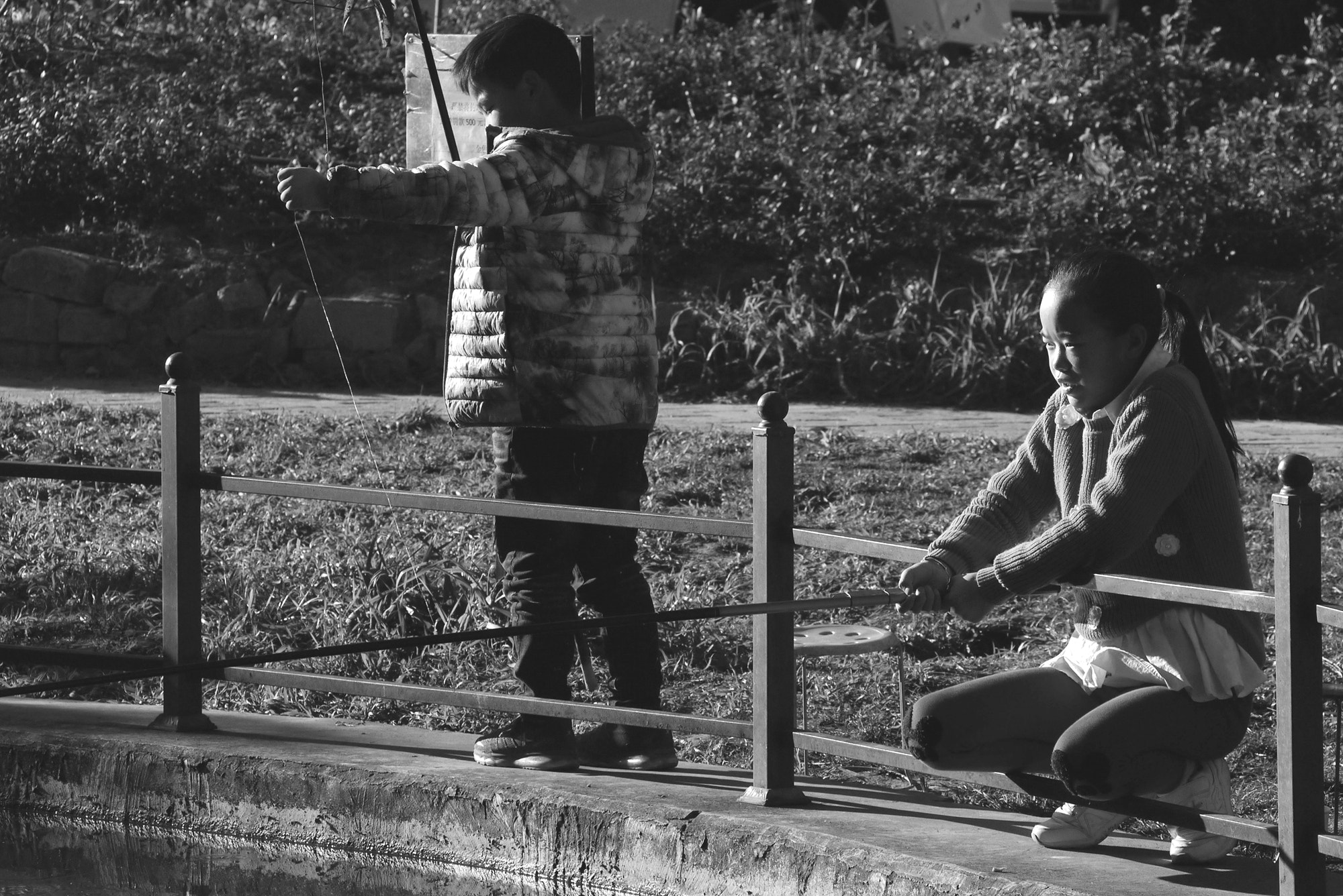 Panasonic Lumix DMC-GF3 sample photo. Fishing sister and brother photography