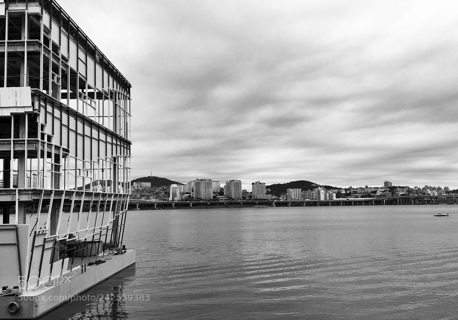Apple iPhone 6 sample photo. Han river frame photography