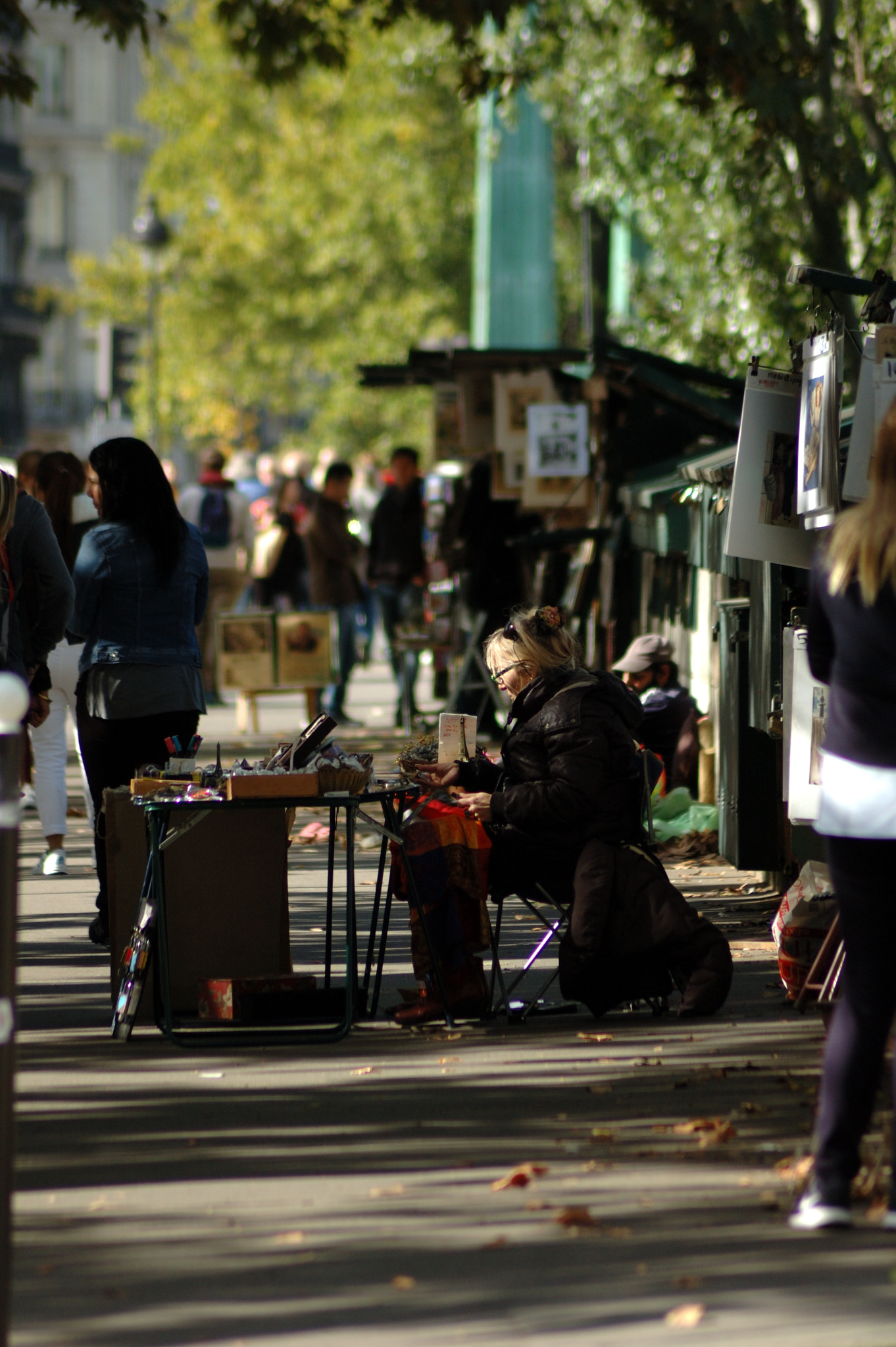 Nikon D70 + Nikon AF Nikkor 70-300mm F4-5.6G sample photo. Streets of paris. photography