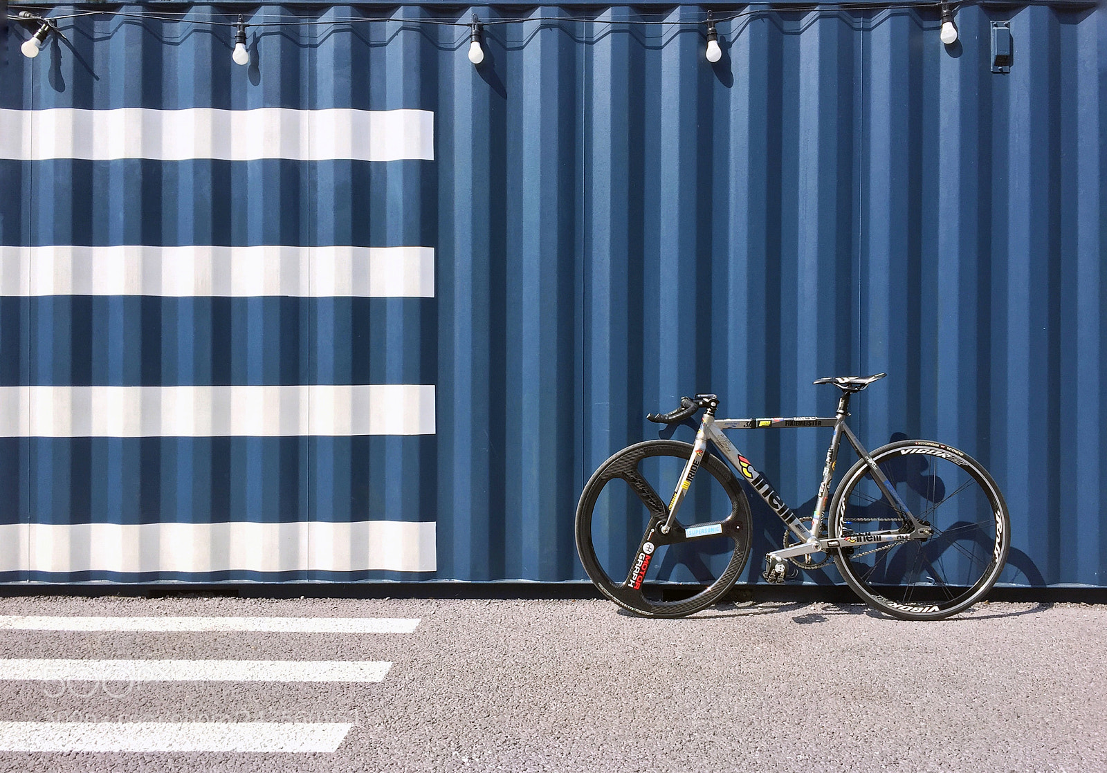 Apple iPhone 6 sample photo. Container cinelli photography