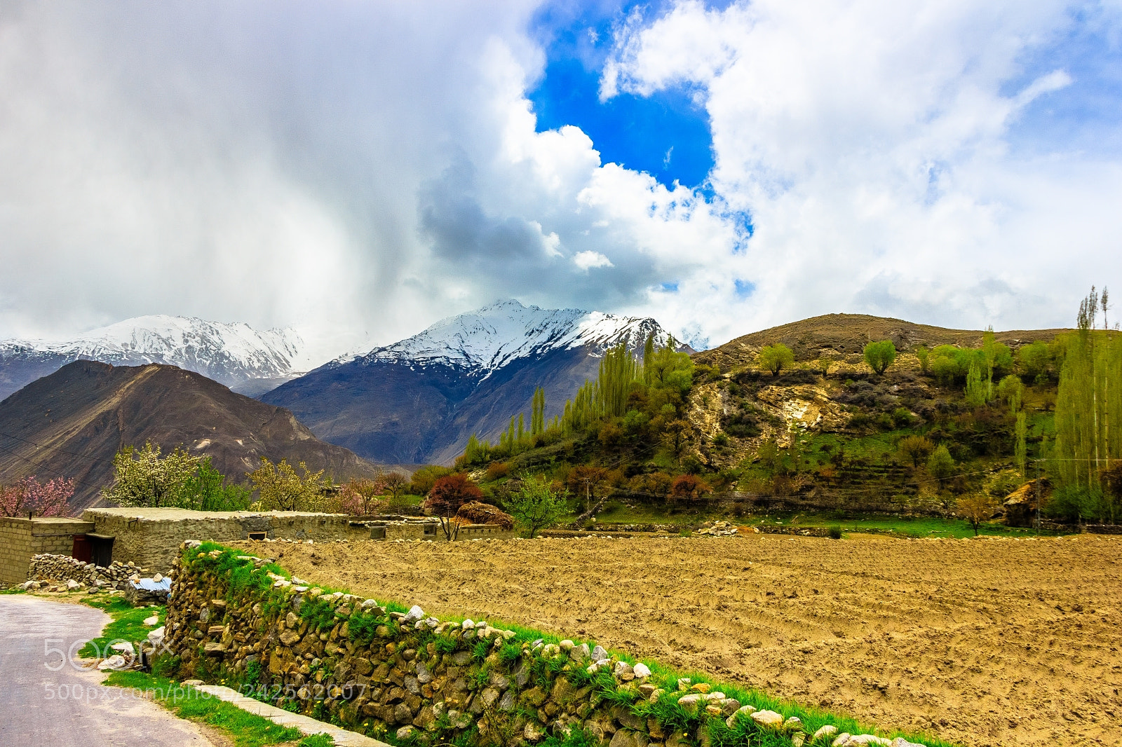 Canon EOS 550D (EOS Rebel T2i / EOS Kiss X4) sample photo. Hunza photography