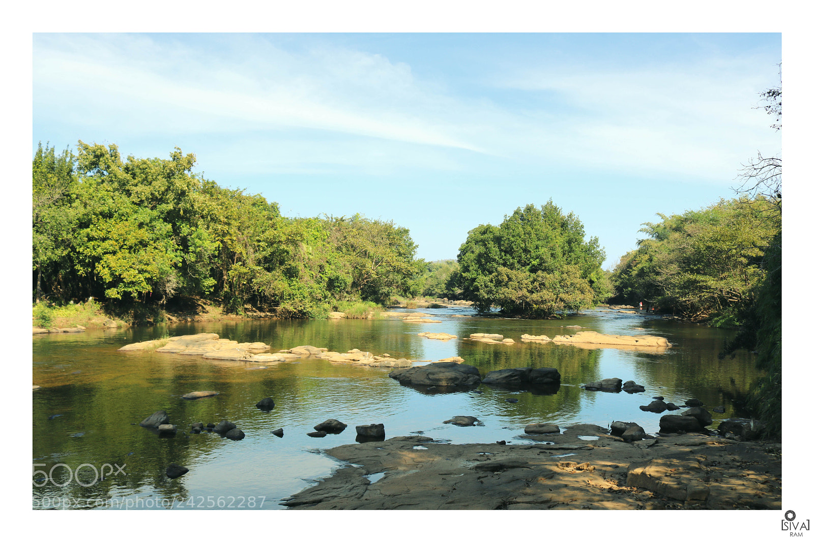 Canon EOS 750D (EOS Rebel T6i / EOS Kiss X8i) sample photo. Sit, relax and enjoy ! photography