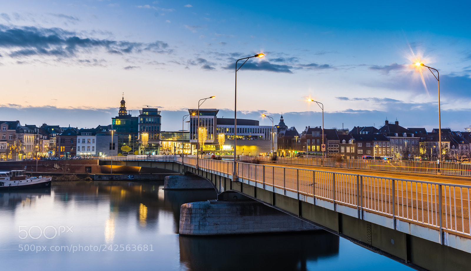 Nikon D7200 sample photo. Bleu hour in maastricht photography
