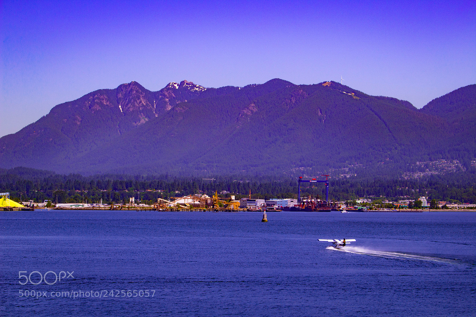 Canon EOS 100D (EOS Rebel SL1 / EOS Kiss X7) sample photo. The plane vancouver photography