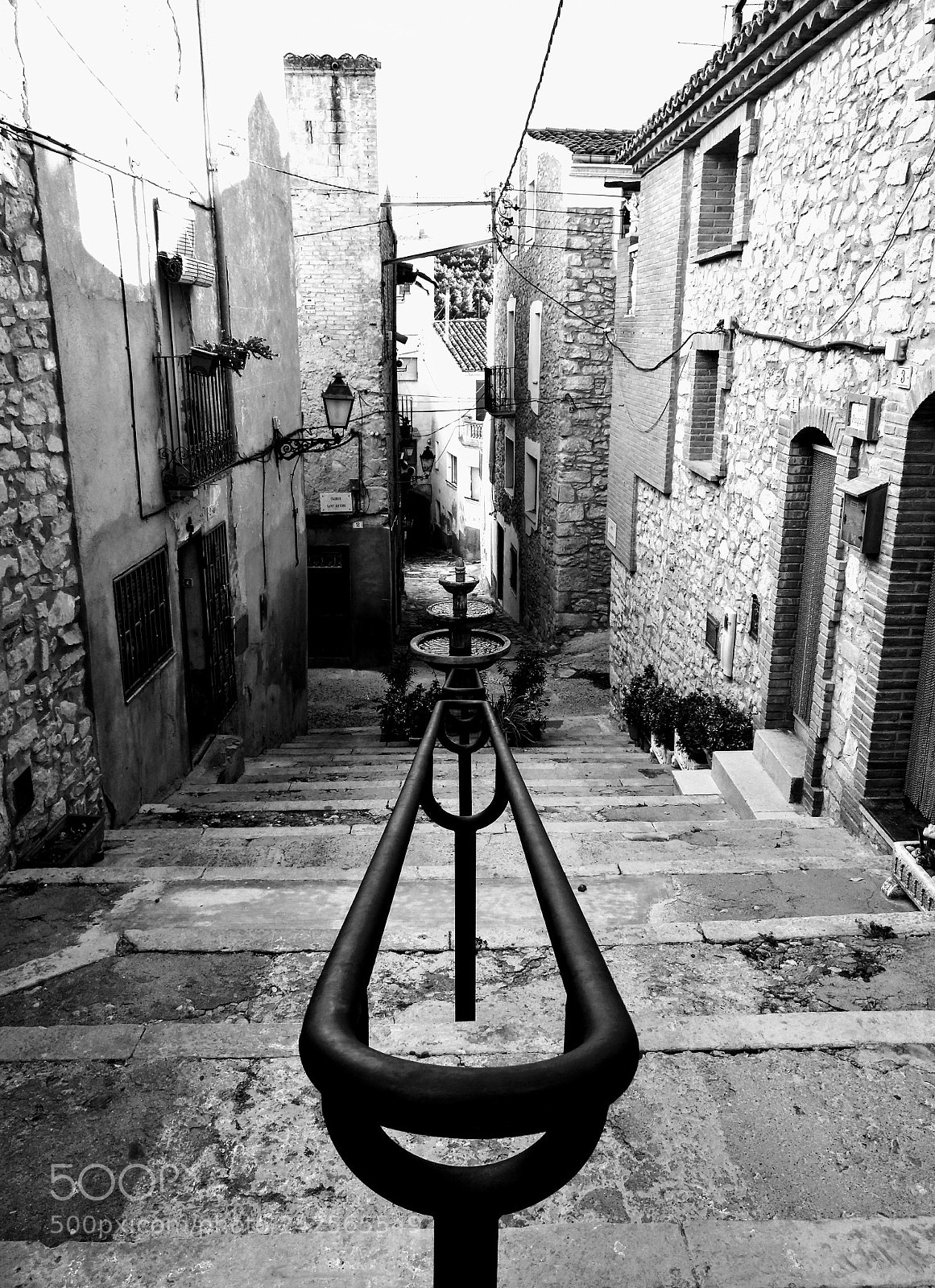 HUAWEI nova plus sample photo. M.g. sant antoni street photography