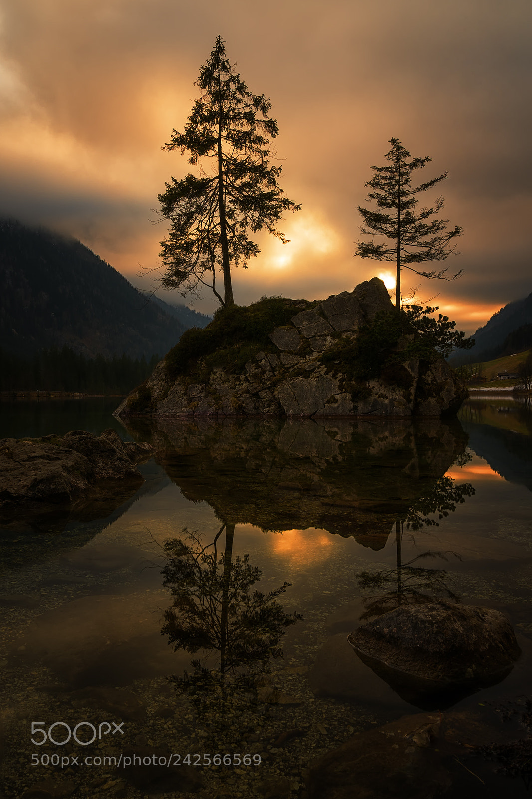Nikon D810 sample photo. Lake hintersee, located in photography