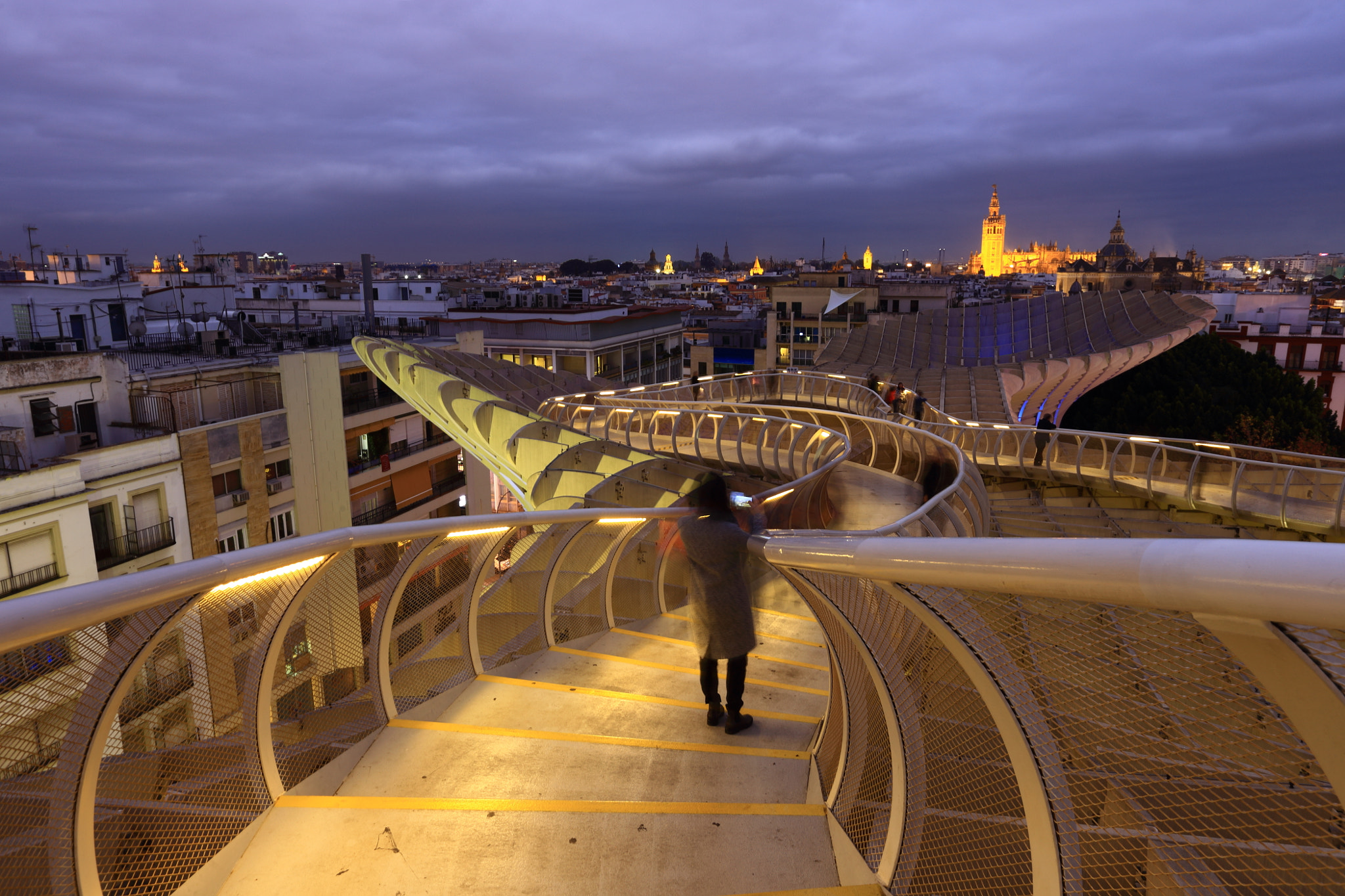 Canon EF 16-35mm F2.8L II USM sample photo. Sevilla sunset photography