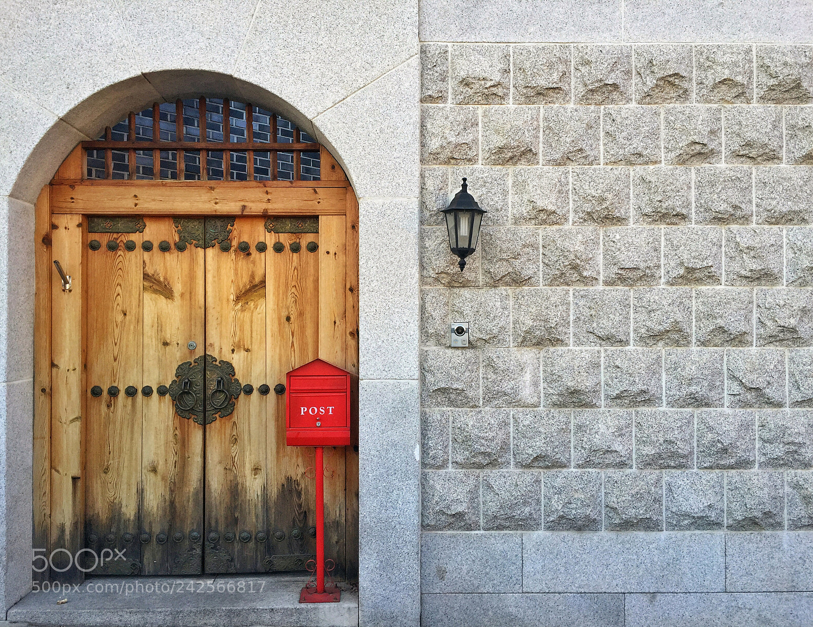 Apple iPhone 6 sample photo. Post box red photography