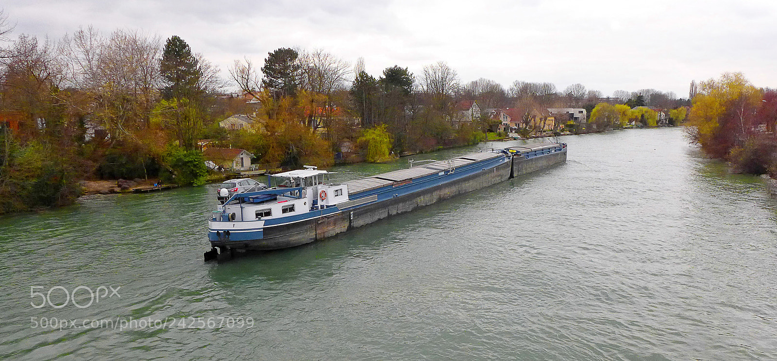 Panasonic Lumix DMC-LX7 sample photo. Barge. photography