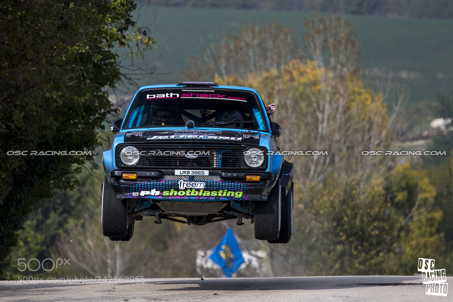 Canon EOS 7D Mark II sample photo. Jumping escort photography
