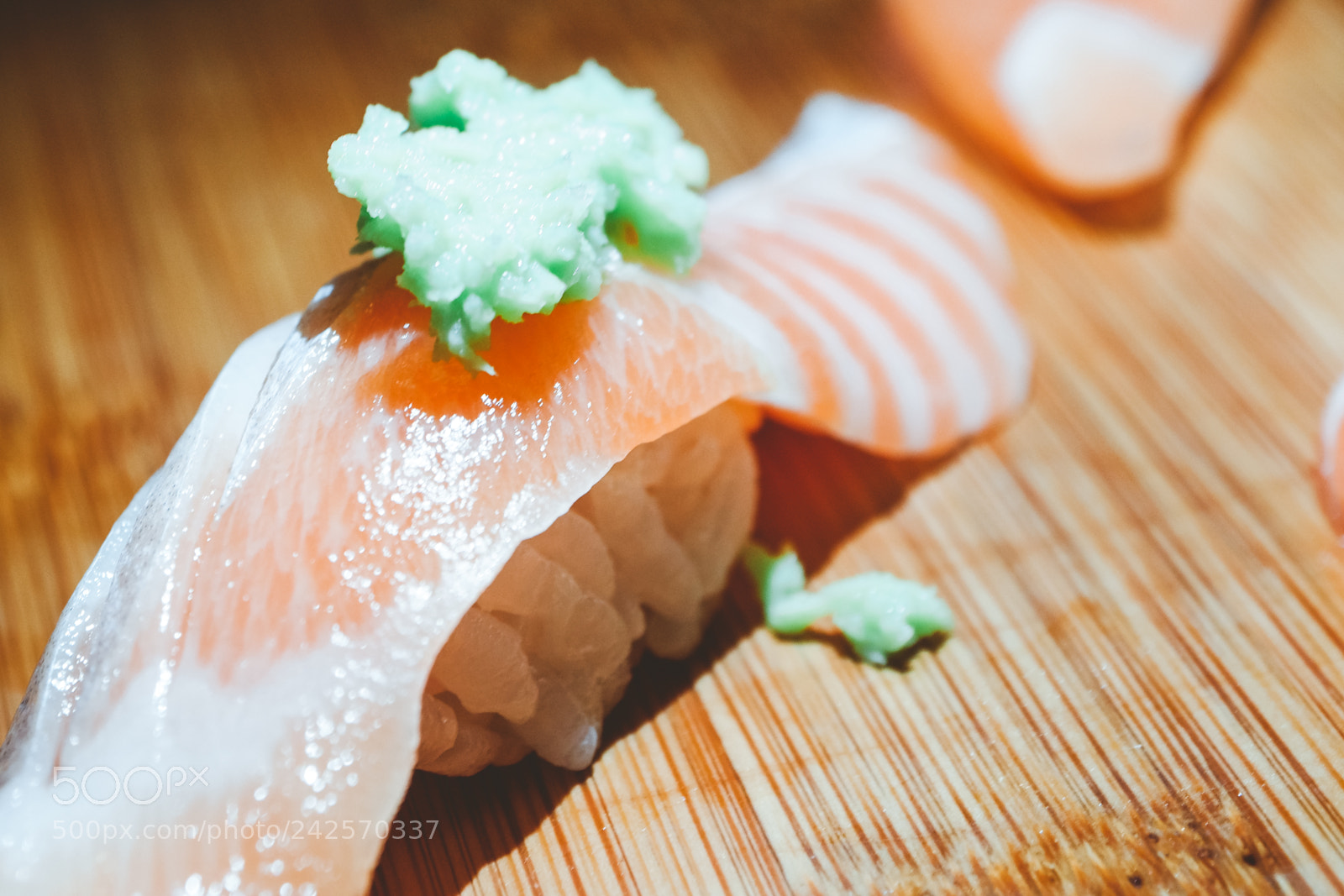 Olympus OM-D E-M5 II sample photo. Salmon sushi photography