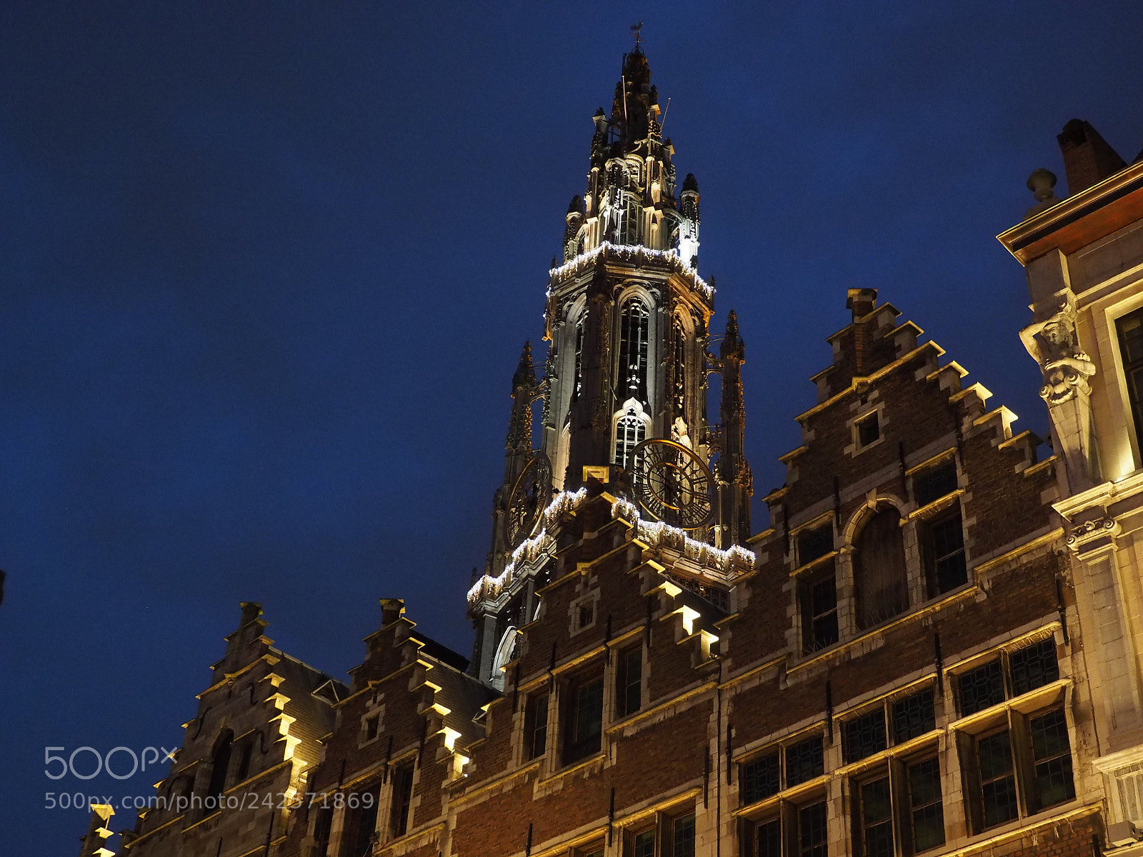 Olympus OM-D E-M1 sample photo. Antwerp during the blue photography