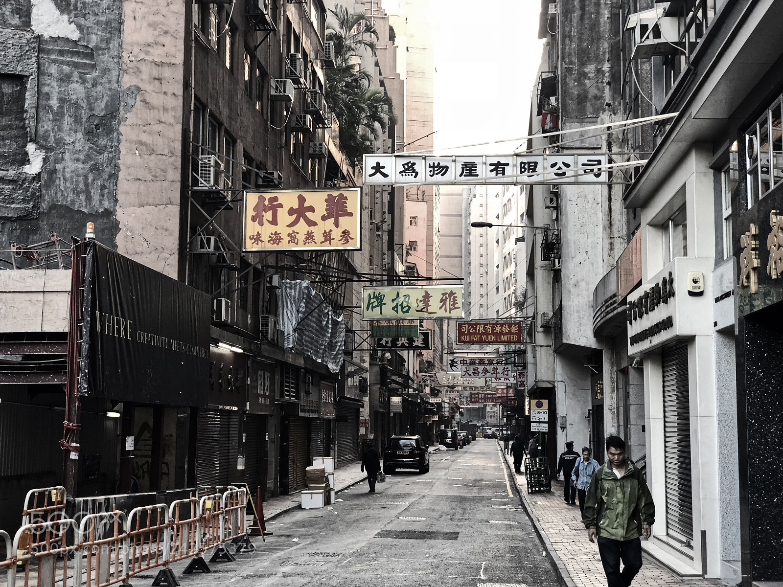 Apple iPhone X sample photo. Street of hong kong photography