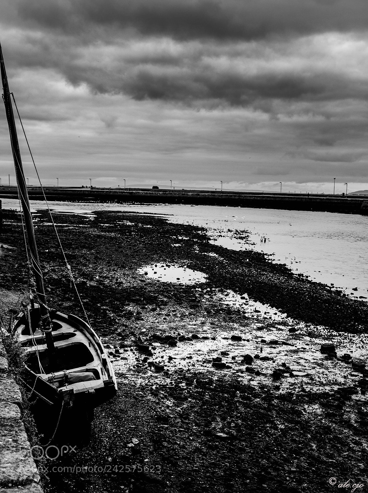 Canon EOS 100D (EOS Rebel SL1 / EOS Kiss X7) sample photo. Galway low tide photography