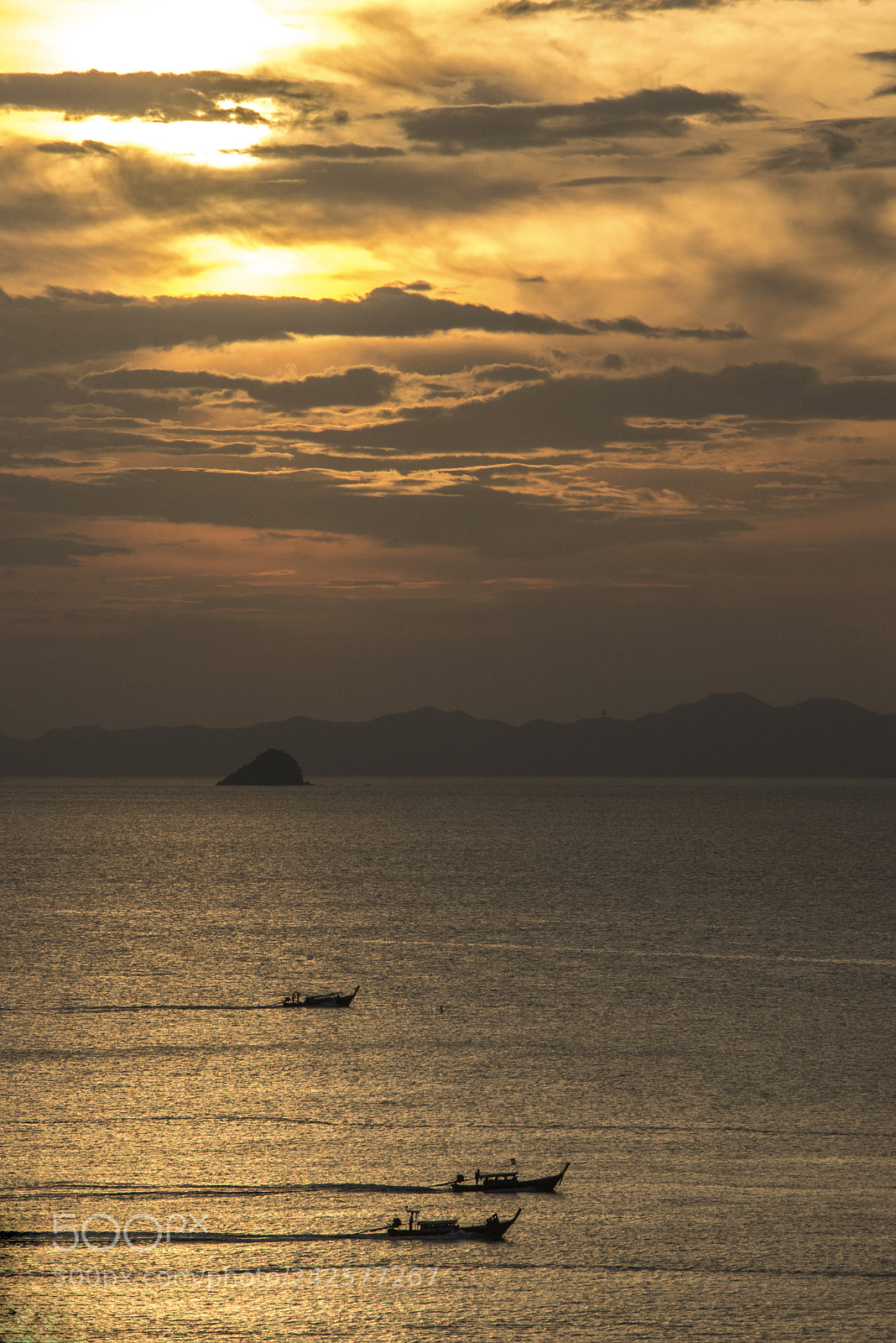Nikon D600 sample photo. Sunset in ao nang photography