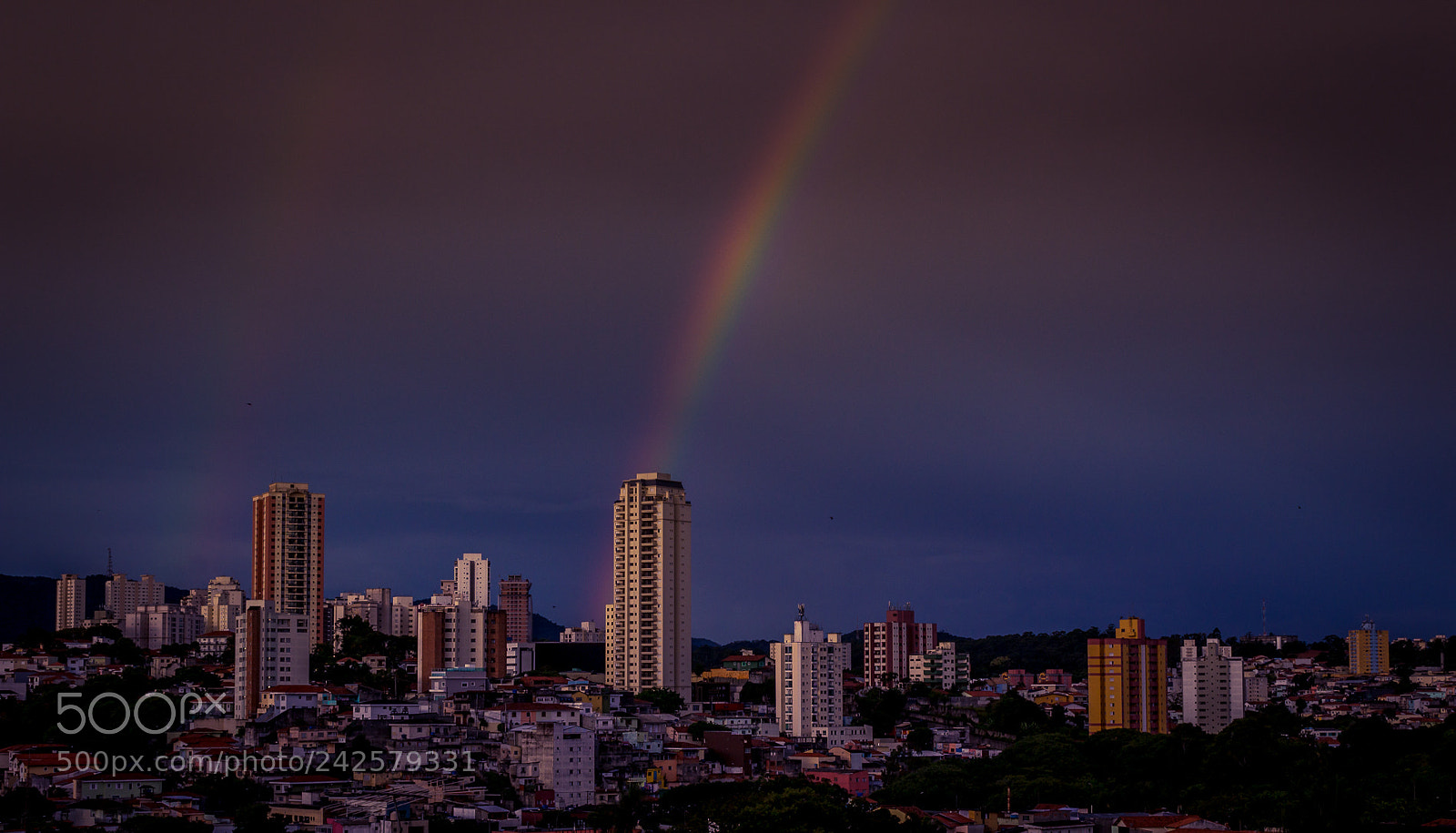 Canon EOS 1200D (EOS Rebel T5 / EOS Kiss X70 / EOS Hi) sample photo. Rainbow in the dark... photography