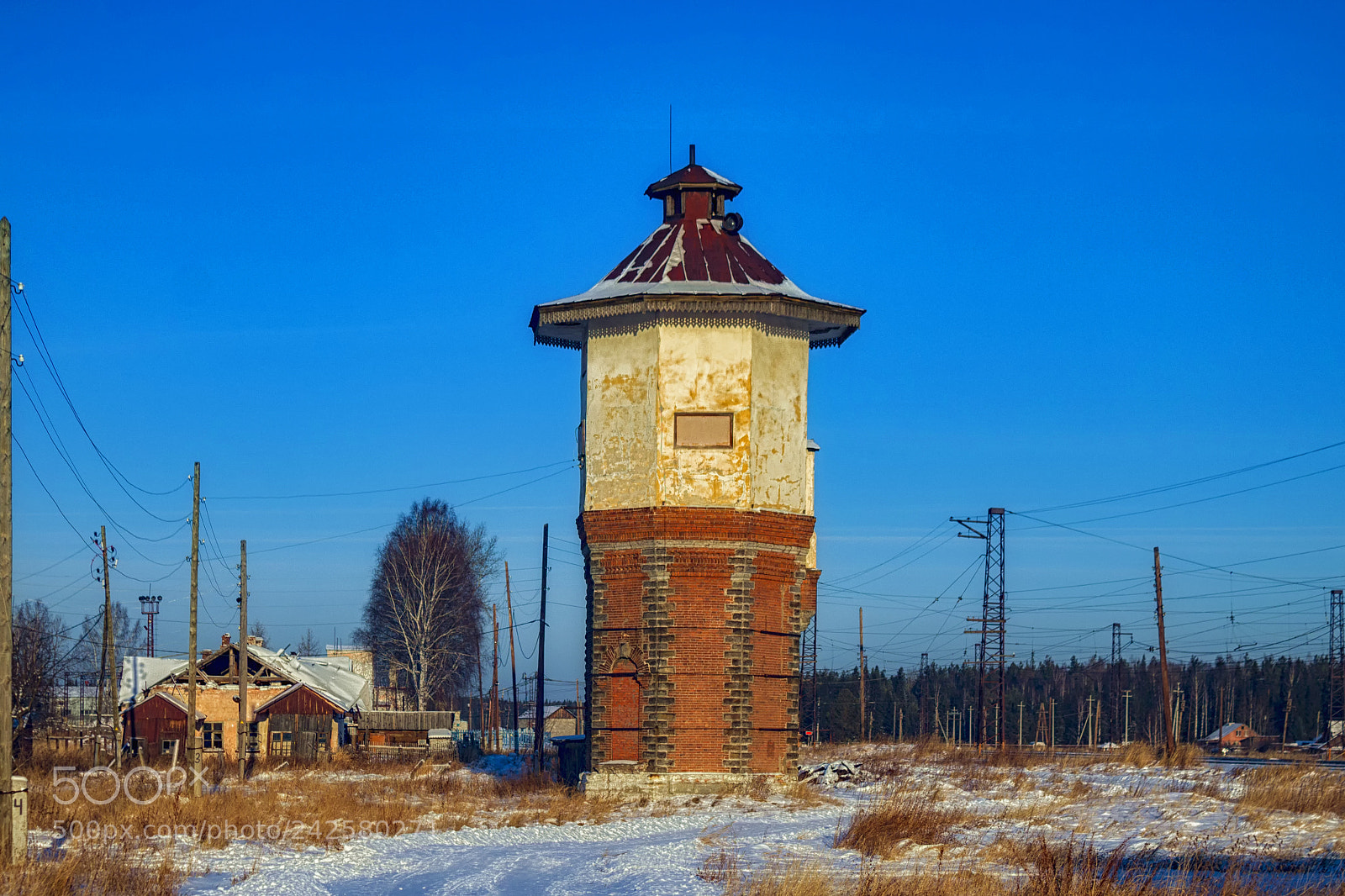Canon EOS 1300D (EOS Rebel T6 / EOS Kiss X80) sample photo. Light tower photography