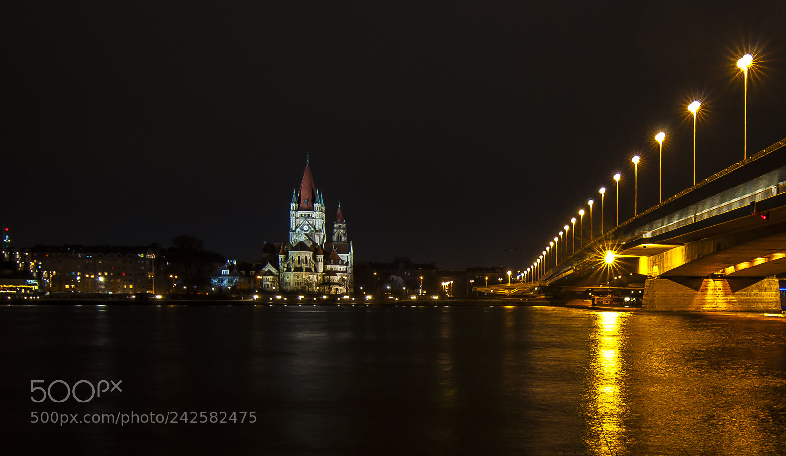 Nikon D90 sample photo. Accross the danube photography