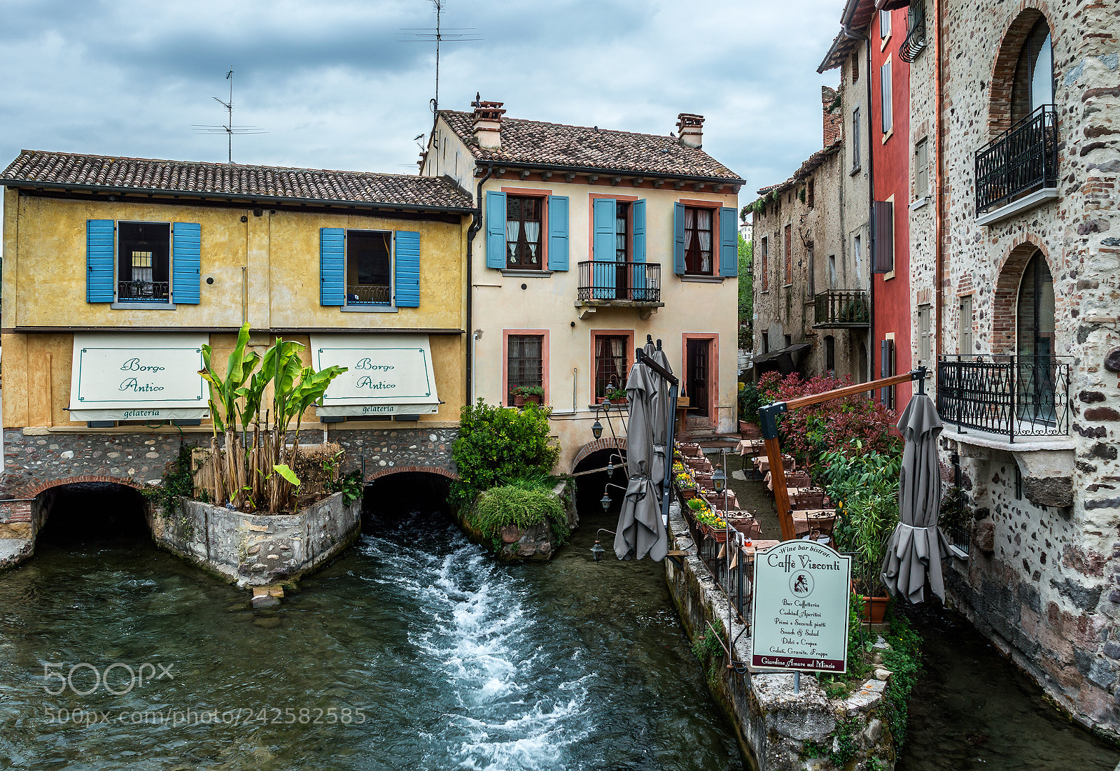 Nikon D3200 sample photo. The colors of borghetto photography