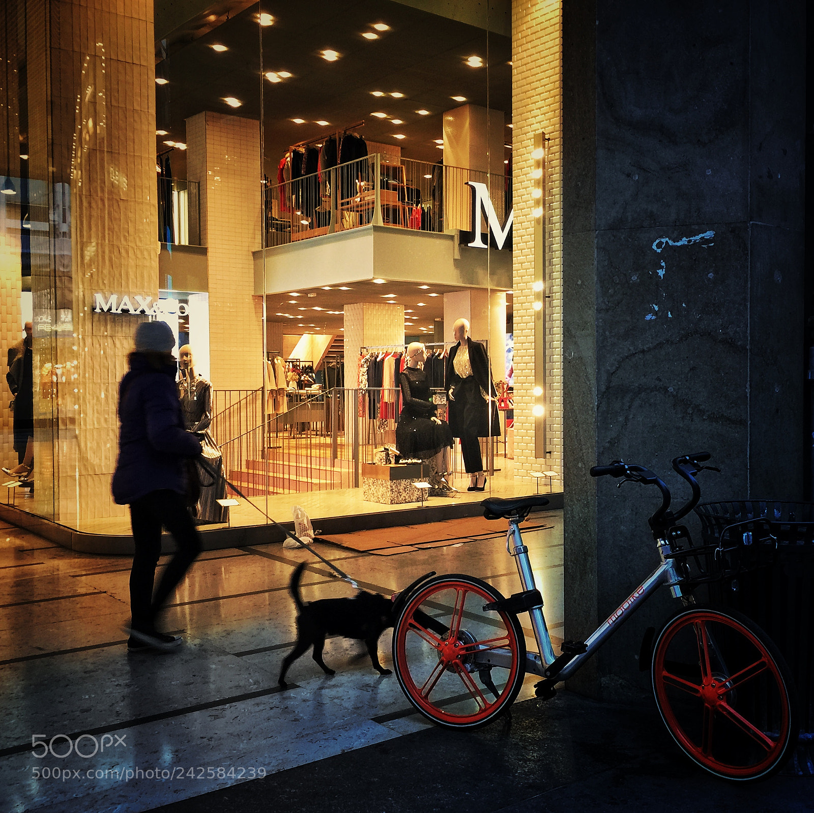 Apple iPhone 6 Plus sample photo. Mobike in milan photography