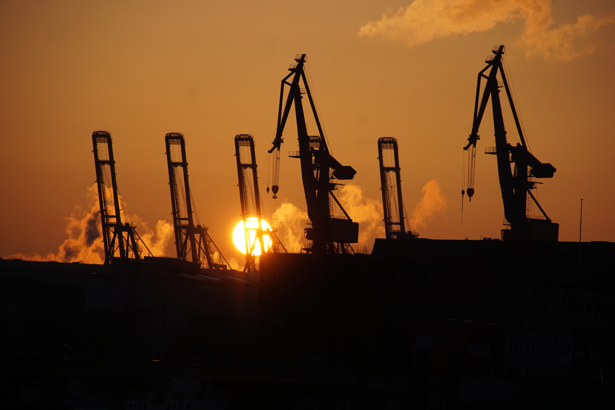 Tamron 16-300mm F3.5-6.3 Di II VC PZD Macro sample photo. Sunset harbor hamburg photography