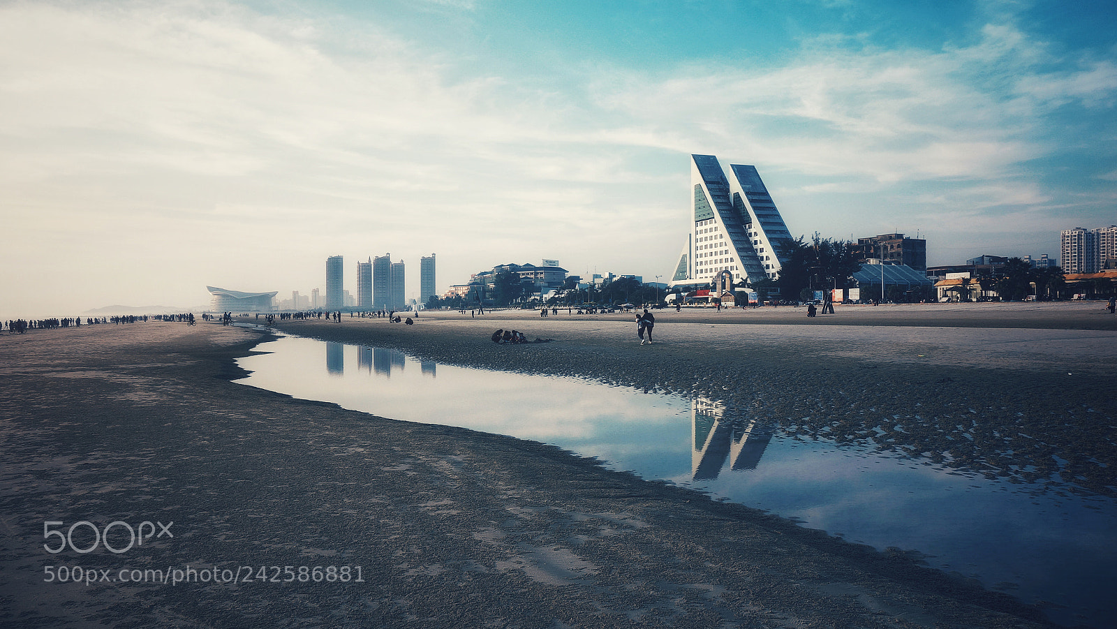 Sony Cyber-shot DSC-RX100 sample photo. Sand and building photography