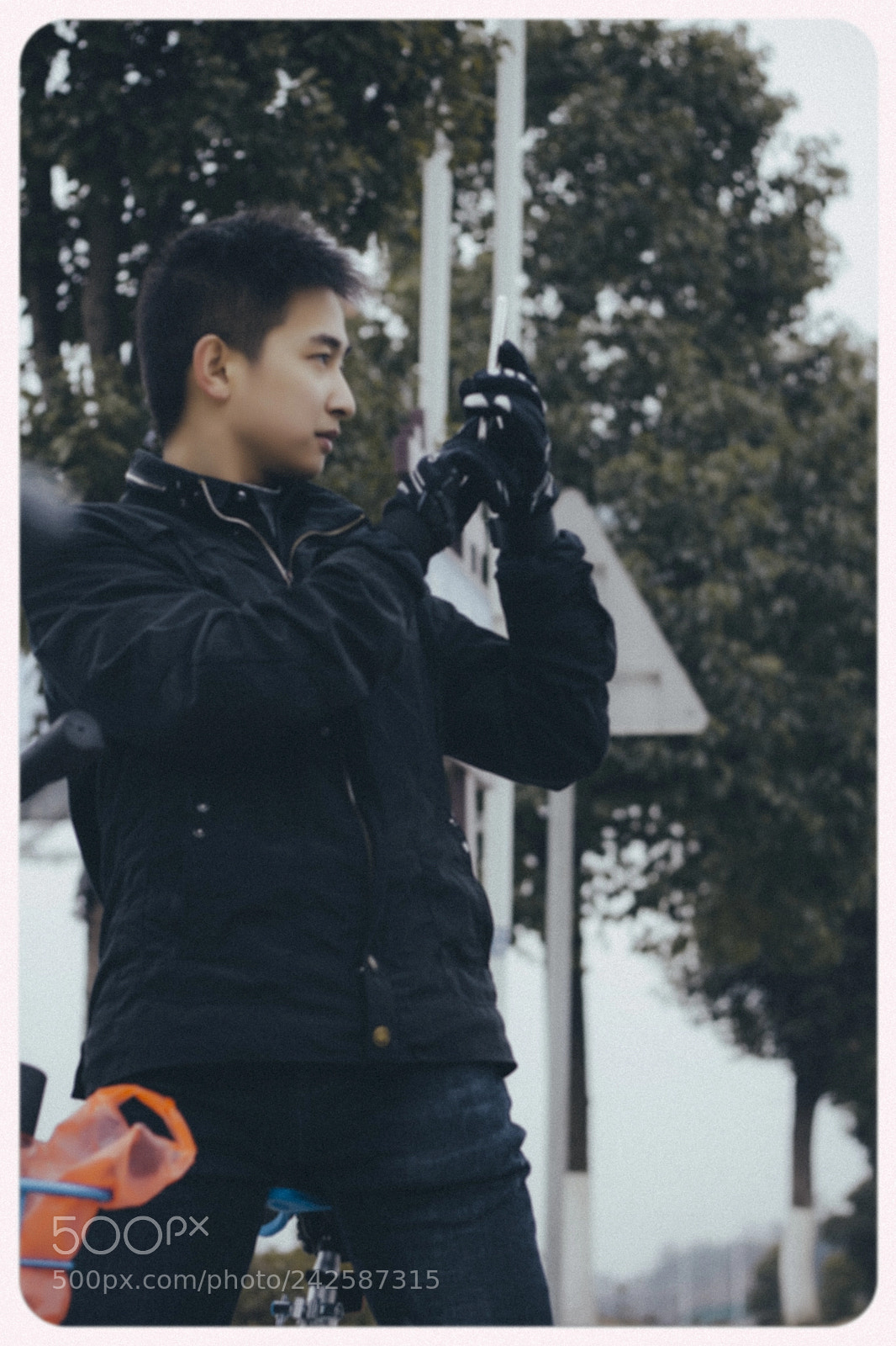 Canon EOS 60D sample photo. Street photo: cycling photography
