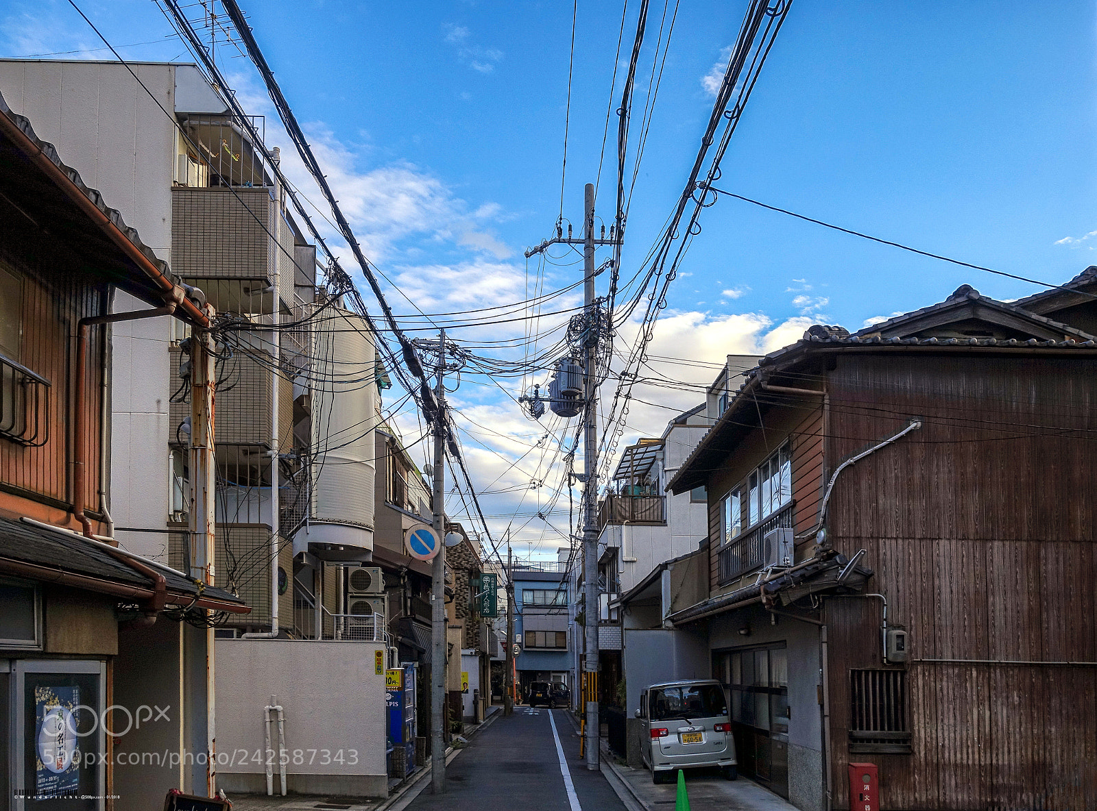 Sony Cyber-shot DSC-RX100 III sample photo. Aerial wires photography