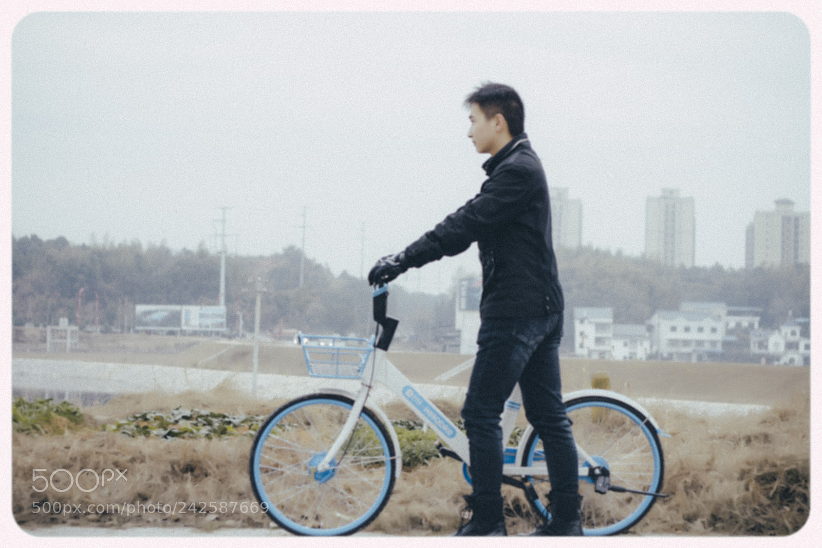 Canon EOS 60D sample photo. Street photo: cycling photography