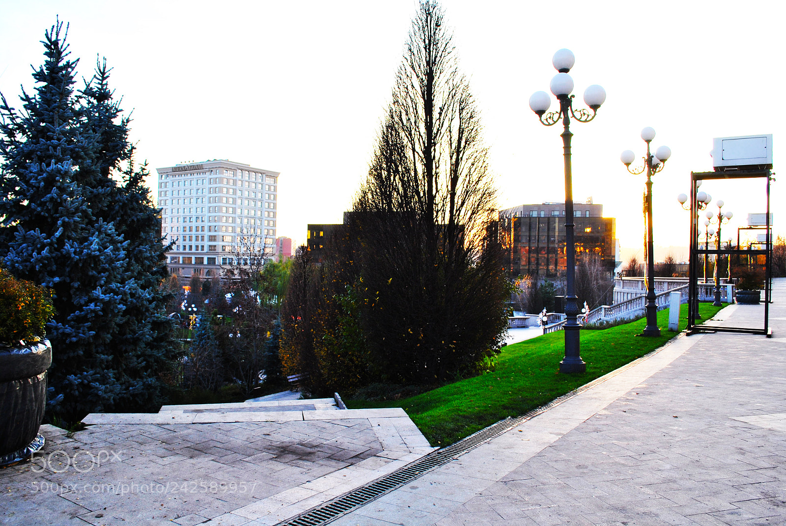 Nikon D3000 sample photo. Now photography