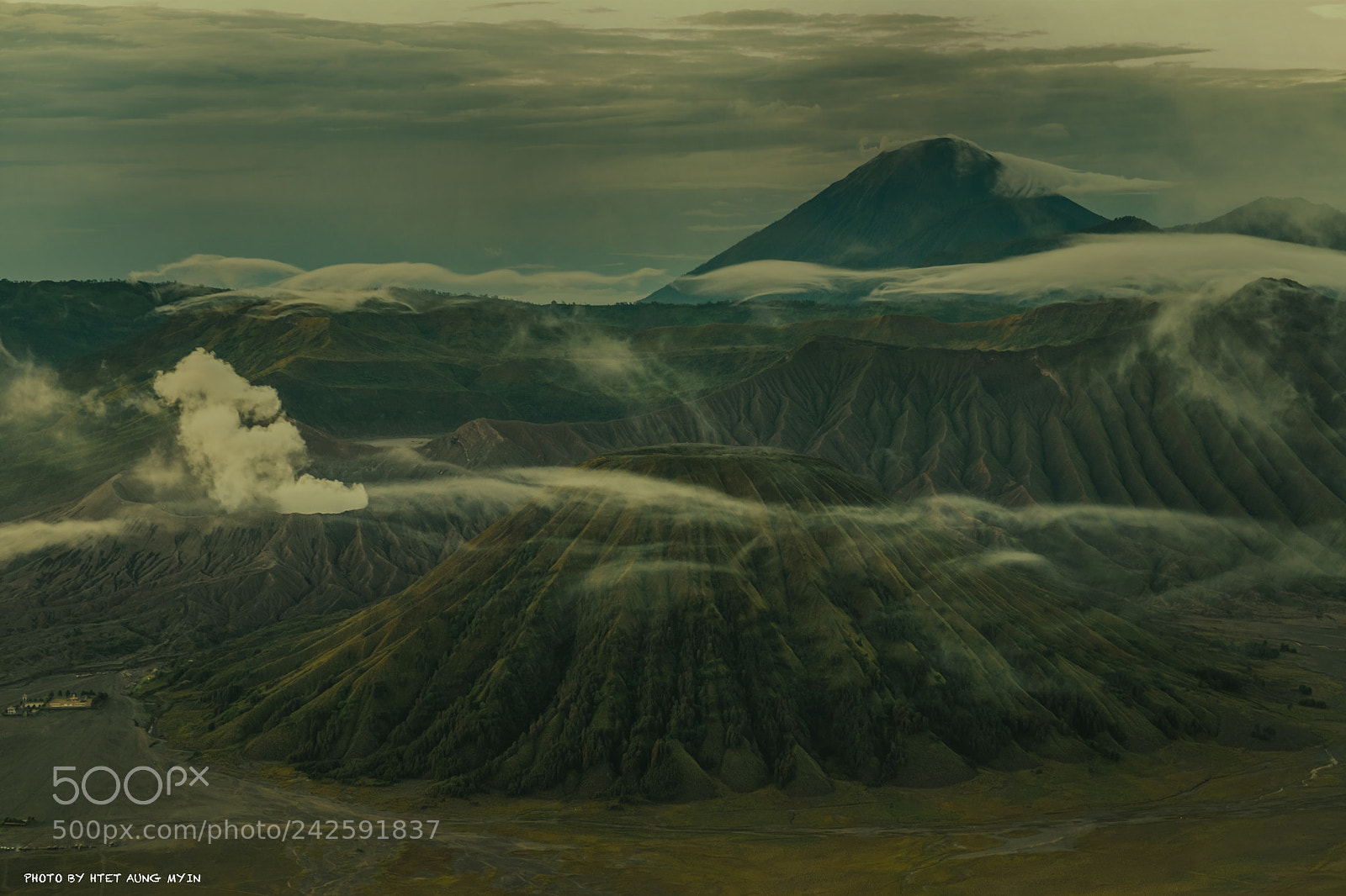 Fujifilm X-E2S sample photo. The bromo photography