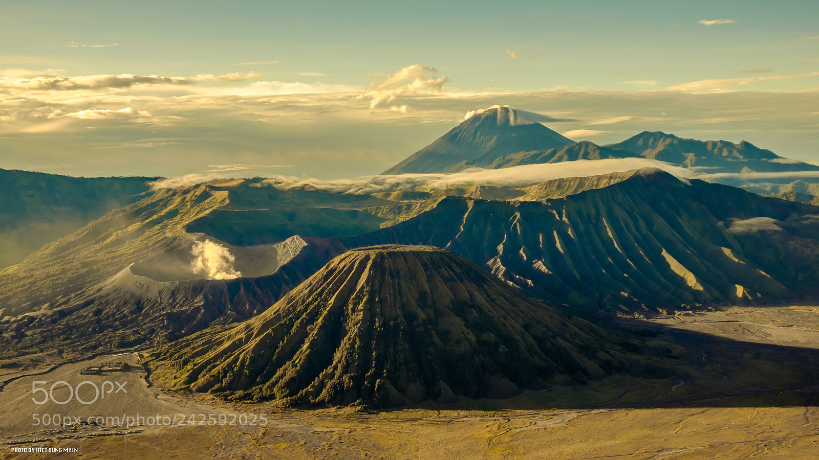 Fujifilm X-E2S sample photo. The bromo photography