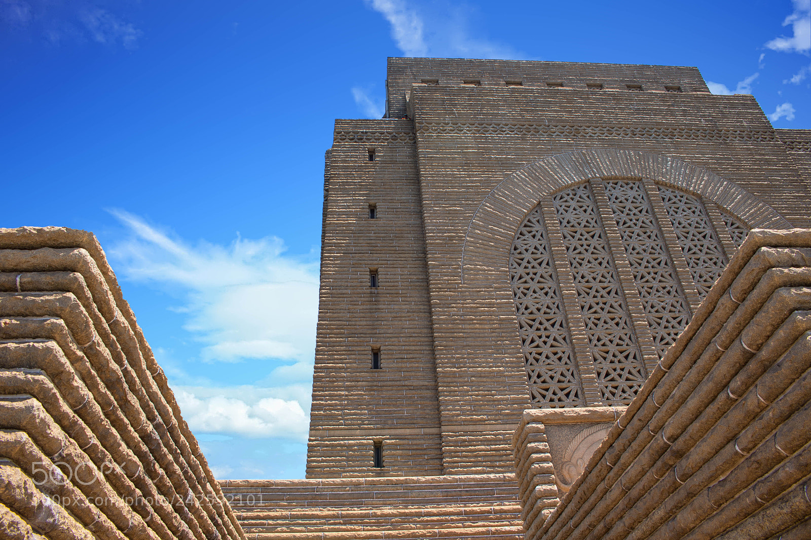 Canon EOS 7D Mark II sample photo. Monument photography