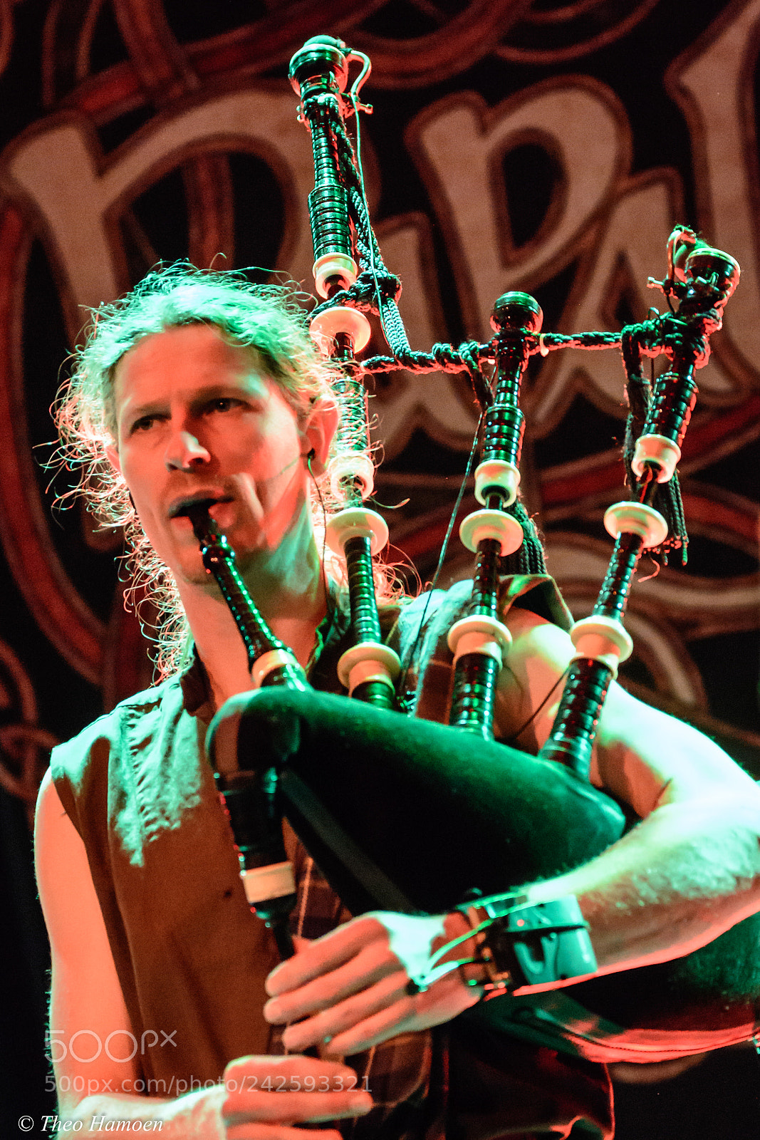 Nikon D7100 sample photo. Playing the pipes photography