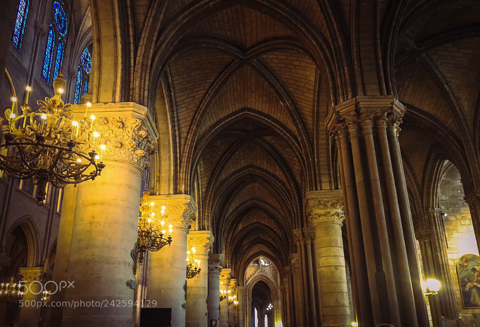Canon EOS 750D (EOS Rebel T6i / EOS Kiss X8i) sample photo. Inside notre dame cathedral photography