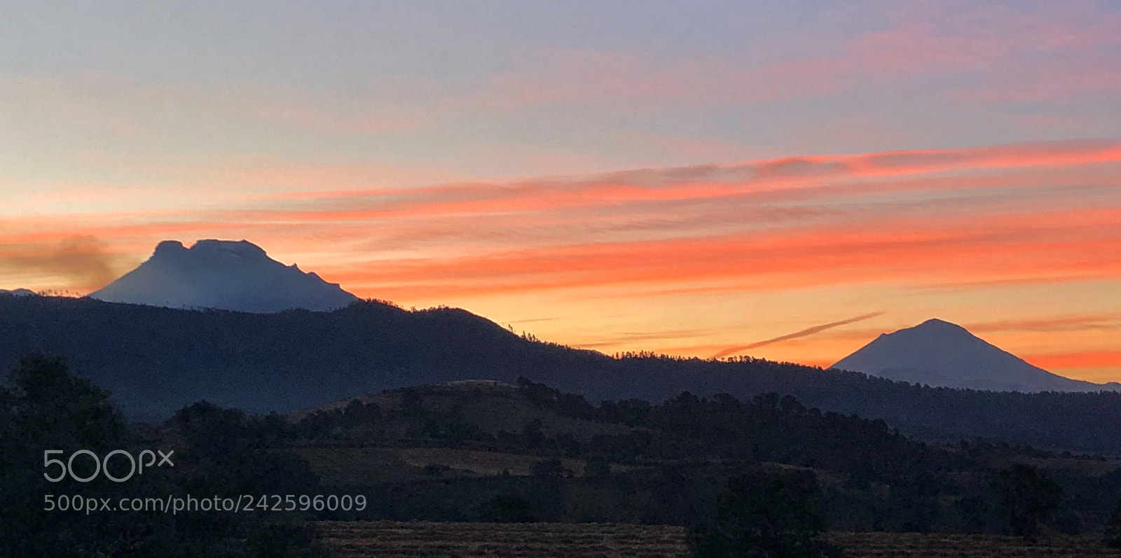 Apple iPhone 8 sample photo. Popocat petl e iztacc photography