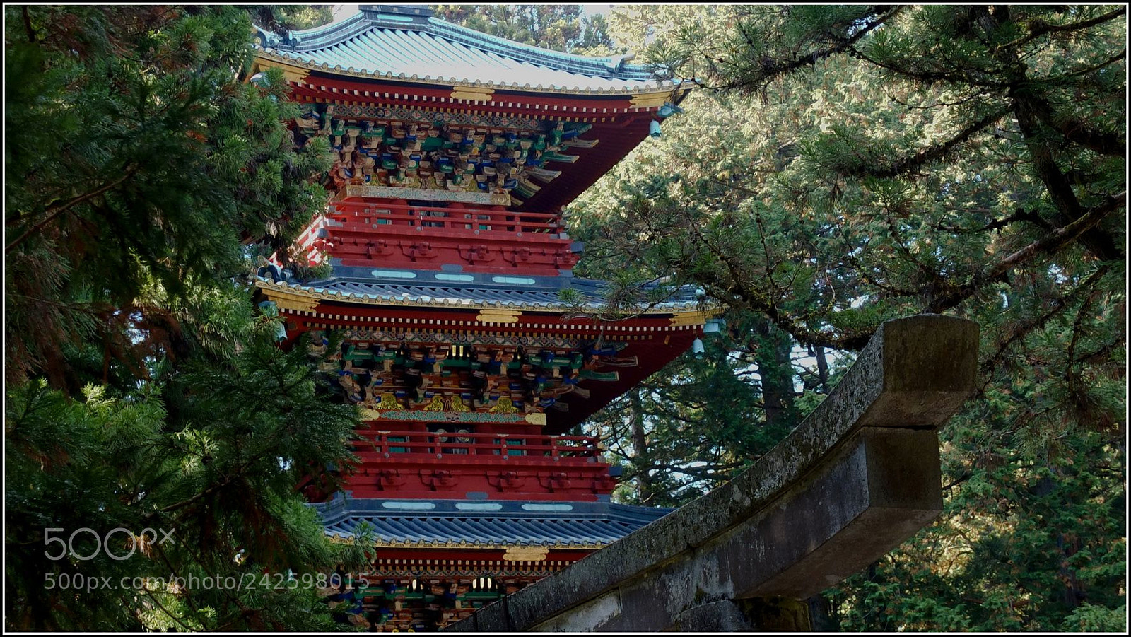 Fujifilm X10 sample photo. Pagoda in nikko photography