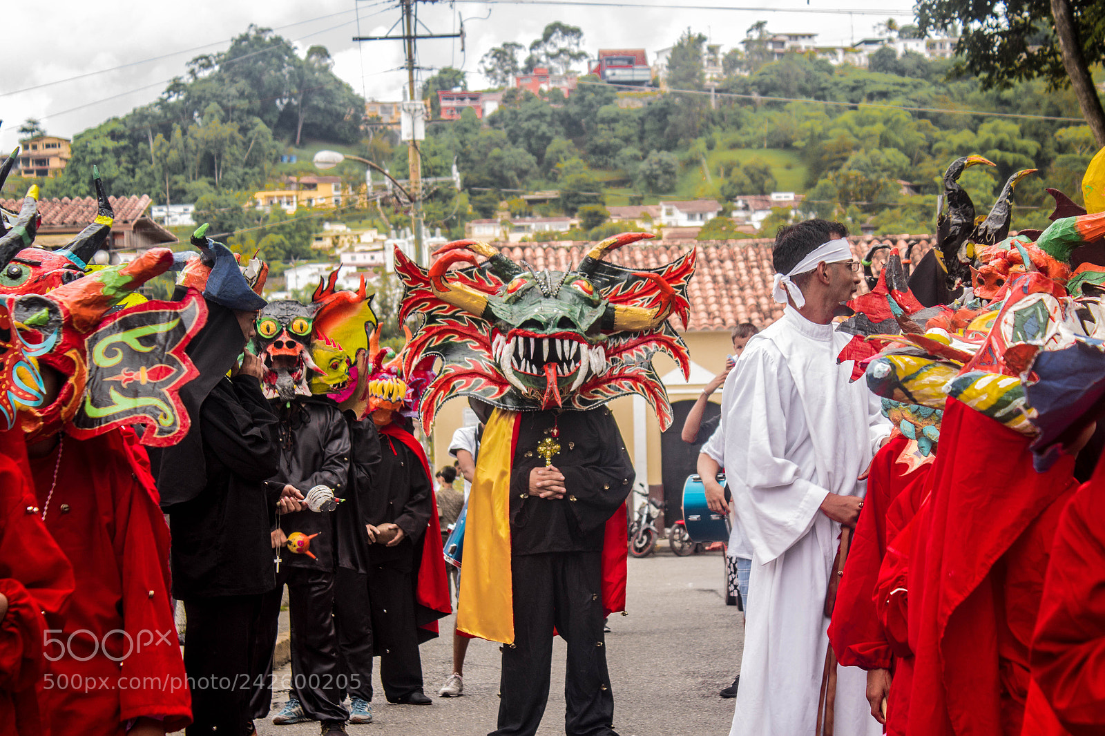 Canon EOS 1300D (EOS Rebel T6 / EOS Kiss X80) sample photo. Diablos danzantes de yare photography