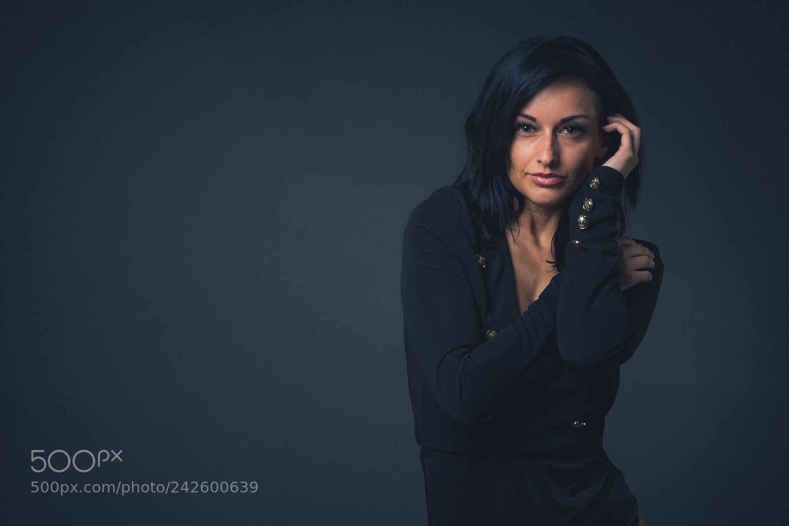 Nikon D7200 sample photo. Cradled photography