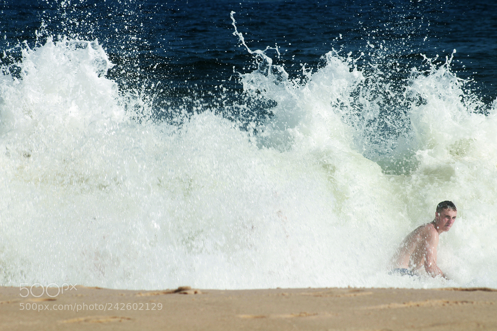 Canon EOS 1300D (EOS Rebel T6 / EOS Kiss X80) sample photo. Rompe olas. photography