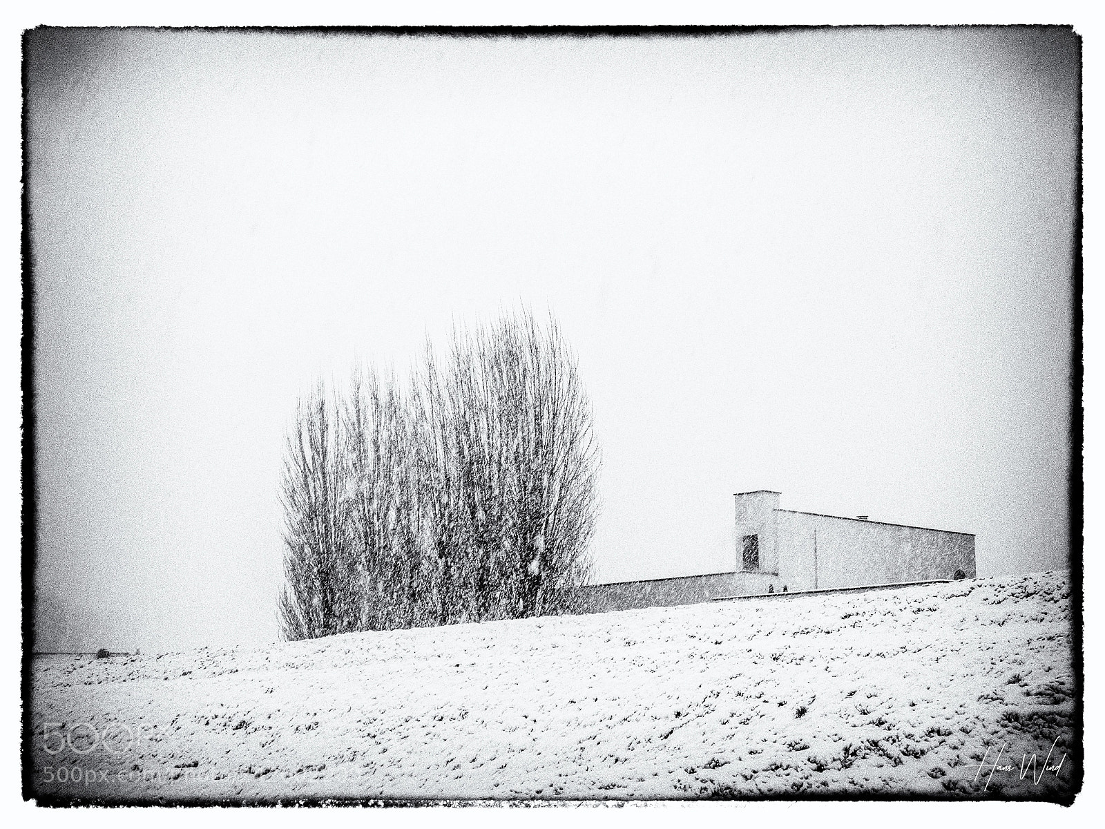 Sony Cyber-shot DSC-RX100 III sample photo. Snow at the citadel photography