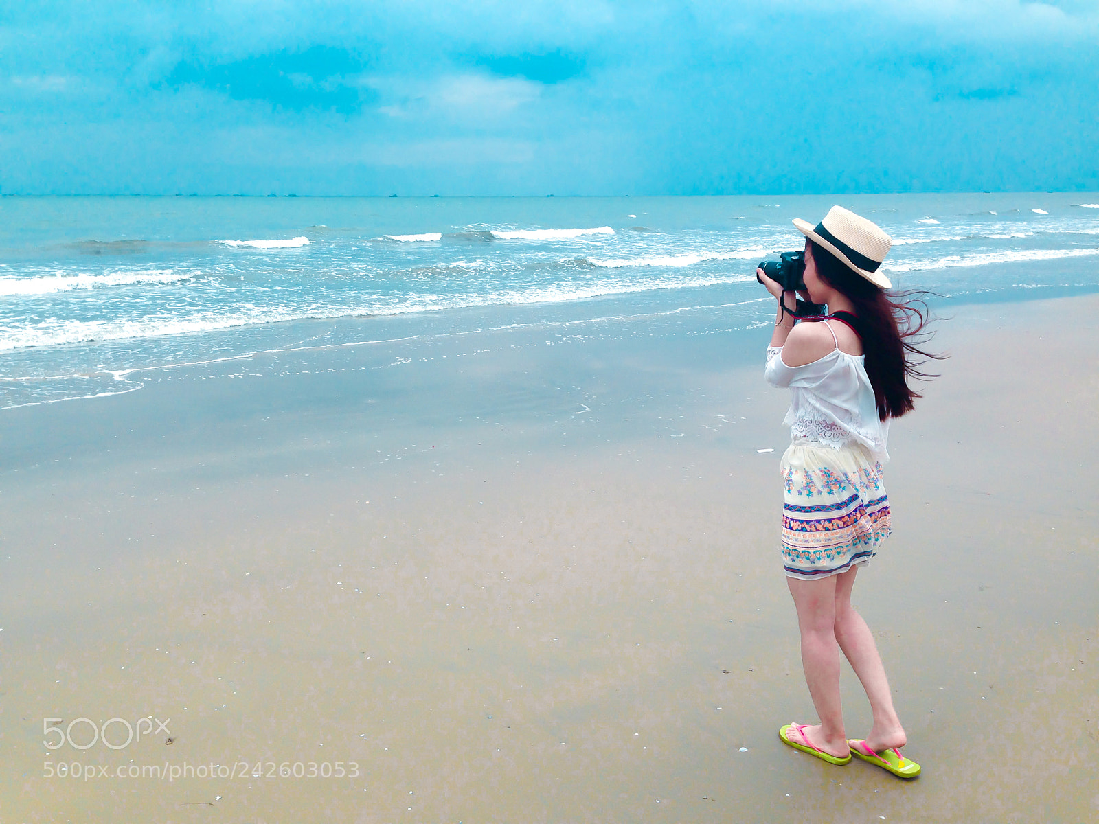 Apple iPhone 5 sample photo. Zenna pool camp beach photography