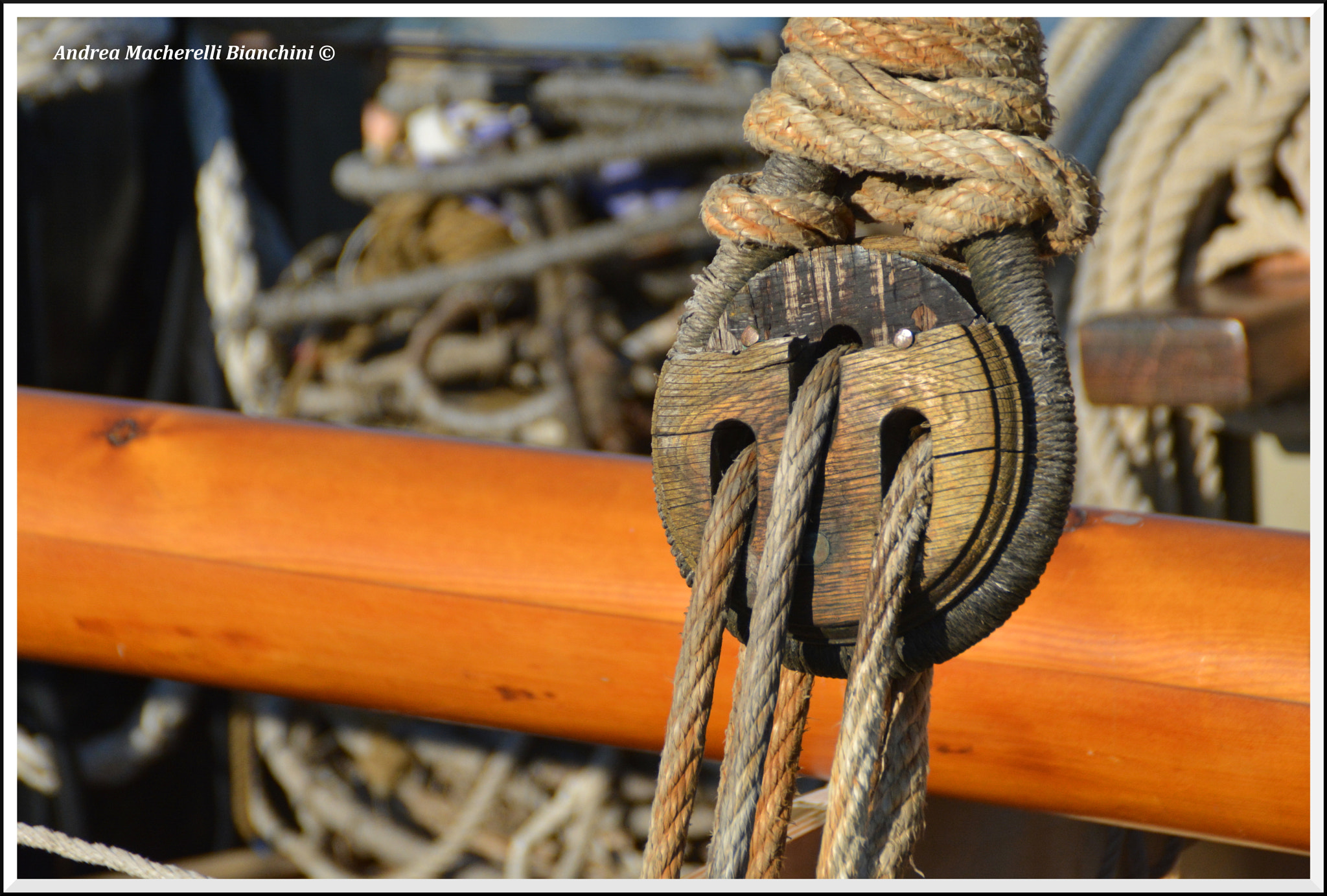 Nikon D5200 + Tamron AF 18-200mm F3.5-6.3 XR Di II LD Aspherical (IF) Macro sample photo. Details of an ancient sailing ship photography