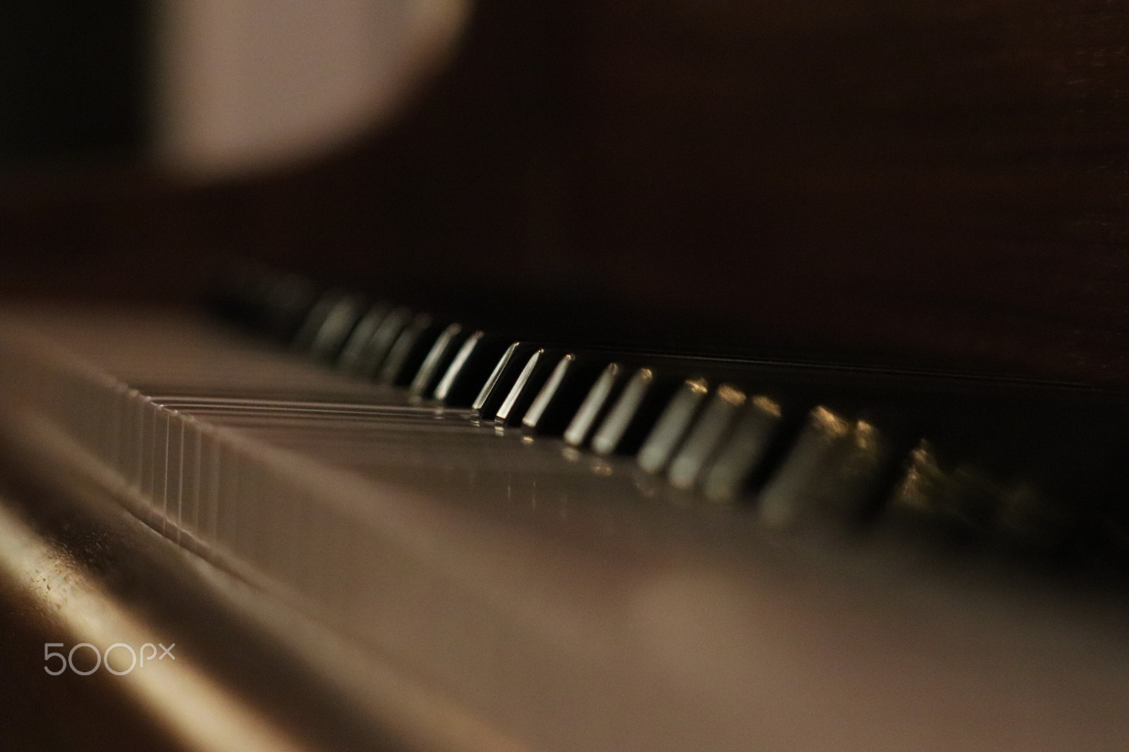 Canon EF 70-300 F4-5.6 IS II USM sample photo. Piano keys photography