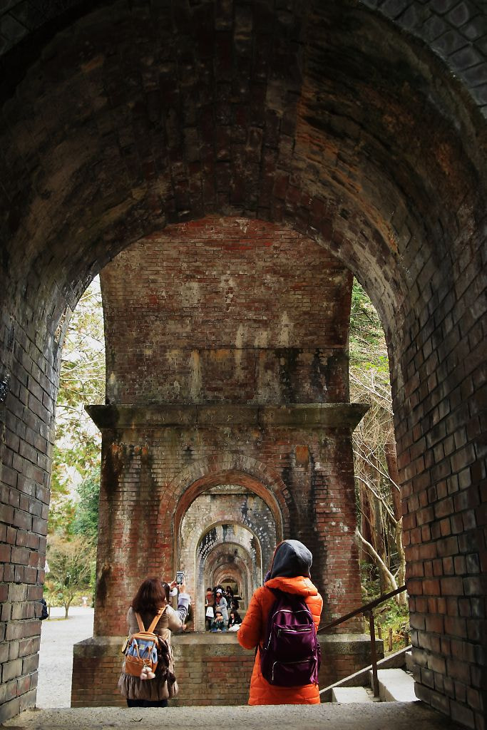 Canon EOS-1D Mark III + Canon EF 28-80mm f/3.5-5.6 USM sample photo. 水路閣 photography